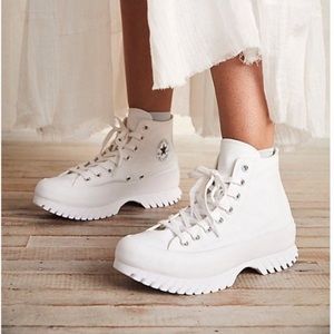 NWT Converse Chuck Taylor All Star Lugged 2.0 Women’s Shoes